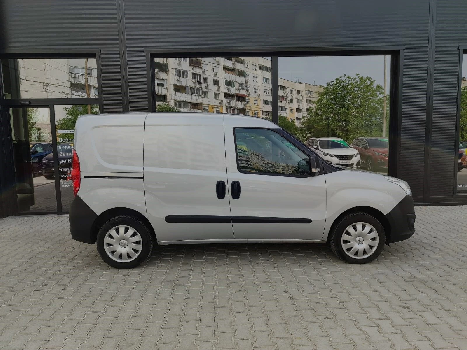 Opel Combo L1H1 1.4 бензин (95HP) MT5 - изображение 5