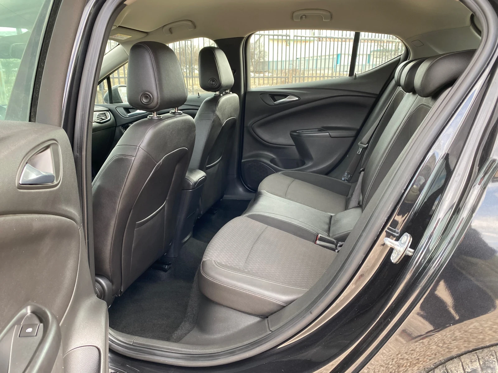 Opel Astra 1.6CDTI COSMO/NAVI/HEAD UP/LED/EURO6 | Mobile.bg   13