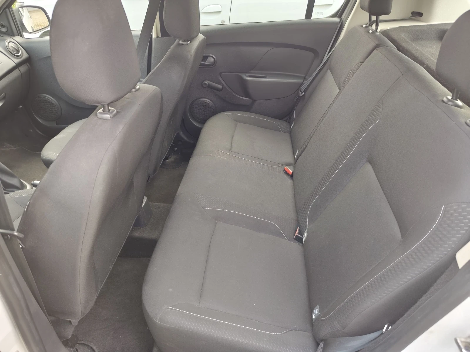 Dacia Sandero 1.5dci - изображение 7