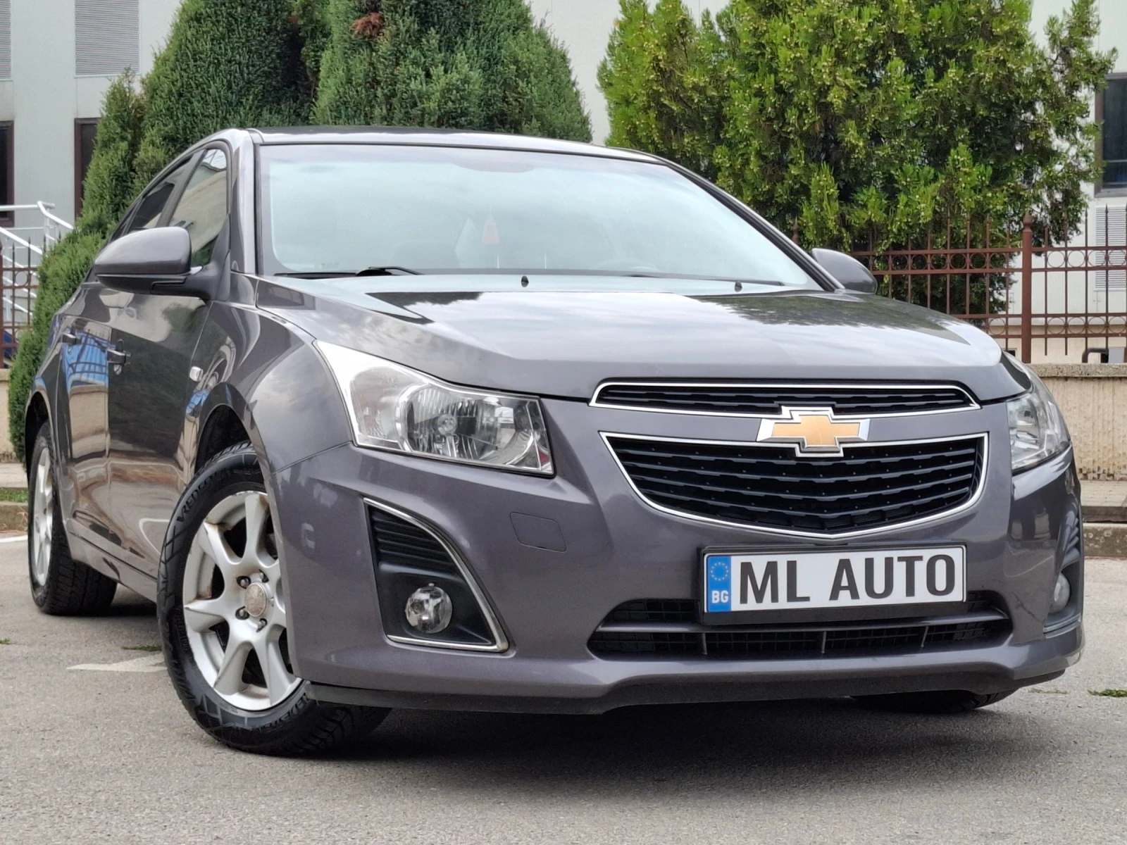 Chevrolet Cruze 1.6i * EURO 5 * КЛИМАТИК * КАМЕРА * ЛИЗИНГ *  - изображение 10