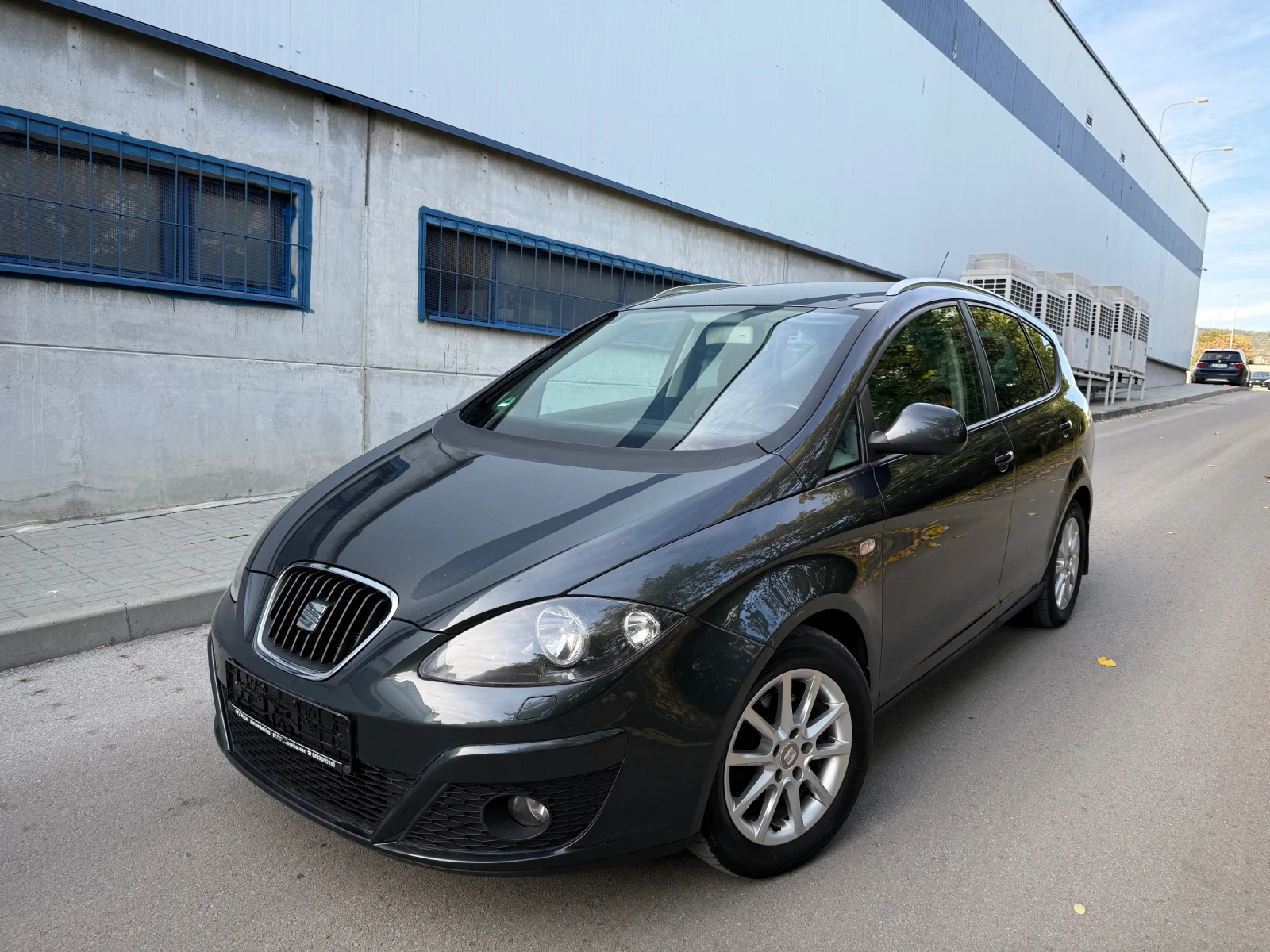 Seat Altea  XL 1.6TDI 105к.с | Mobile.bg — изображение 2