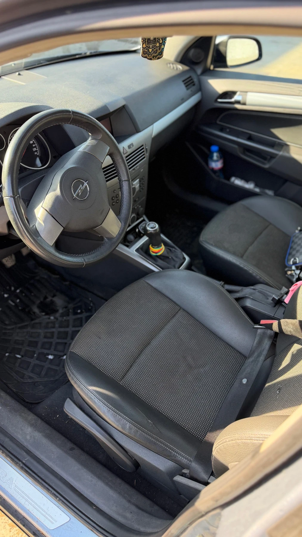 Opel Astra 1.9CDTI!6 СКОРОСТИ!PDC!КЛИМАТРОНИК!EURO 4! - изображение 9