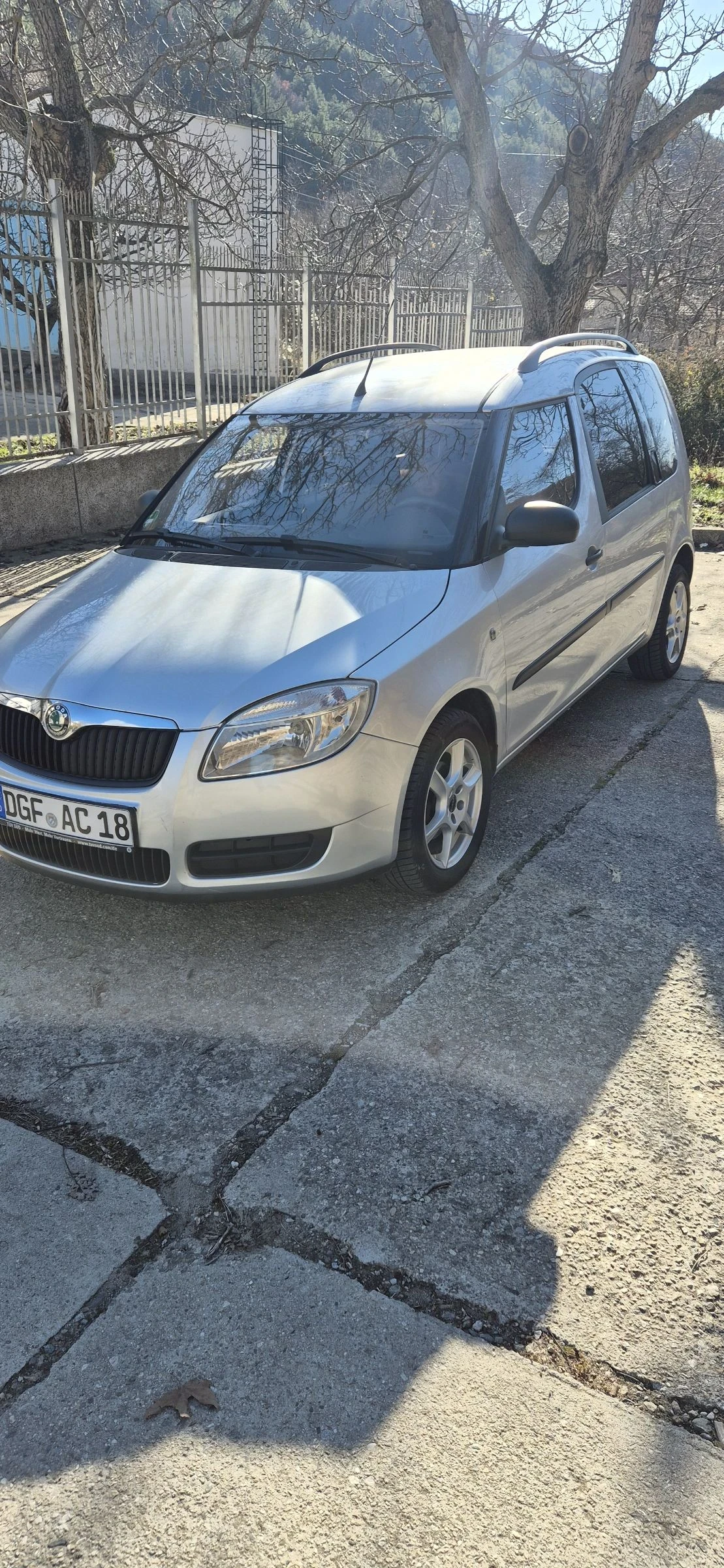 Skoda Roomster 1.4 benzin - изображение 4