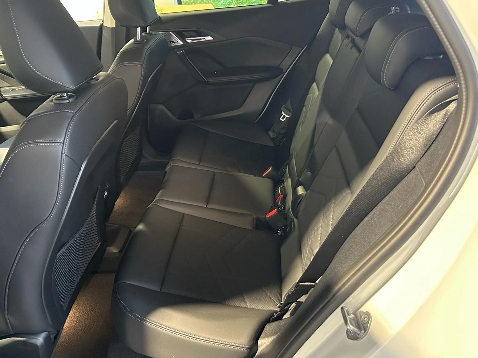 BMW iX2 30* M* SPORT* PANO* HEAD-UP* 360CAM* H&K* MEMORY*  - изображение 10