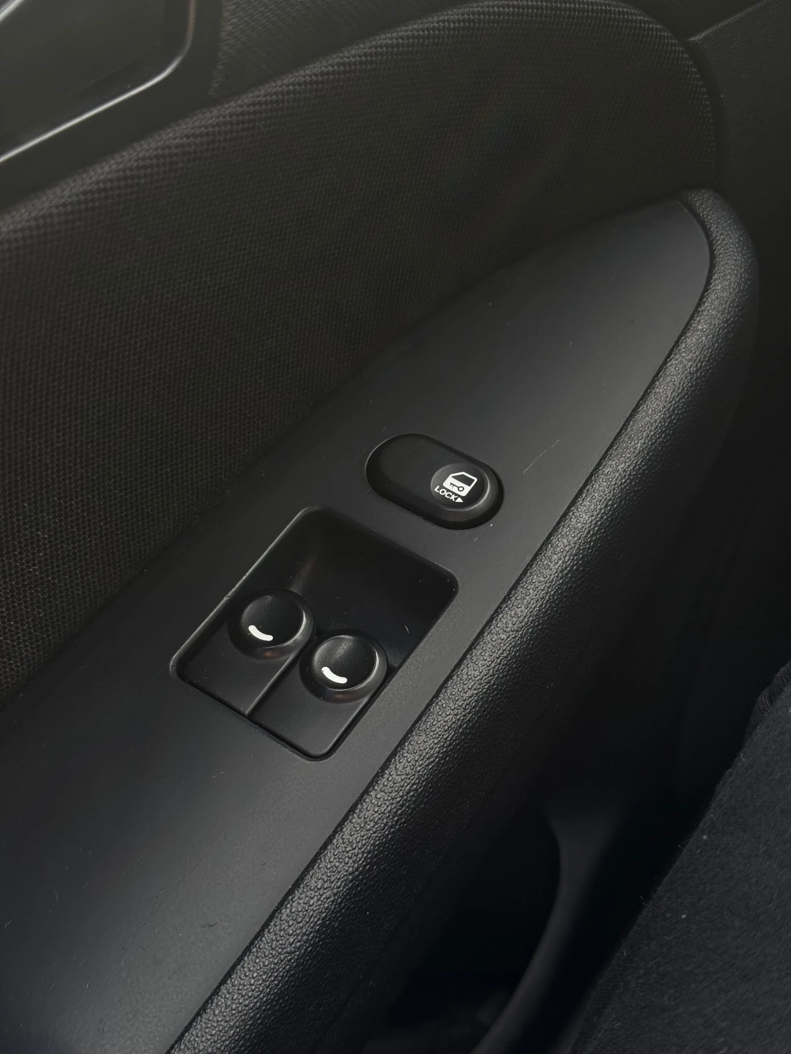 Hyundai I30 1.4 i | Mobile.bg � ����������� 10