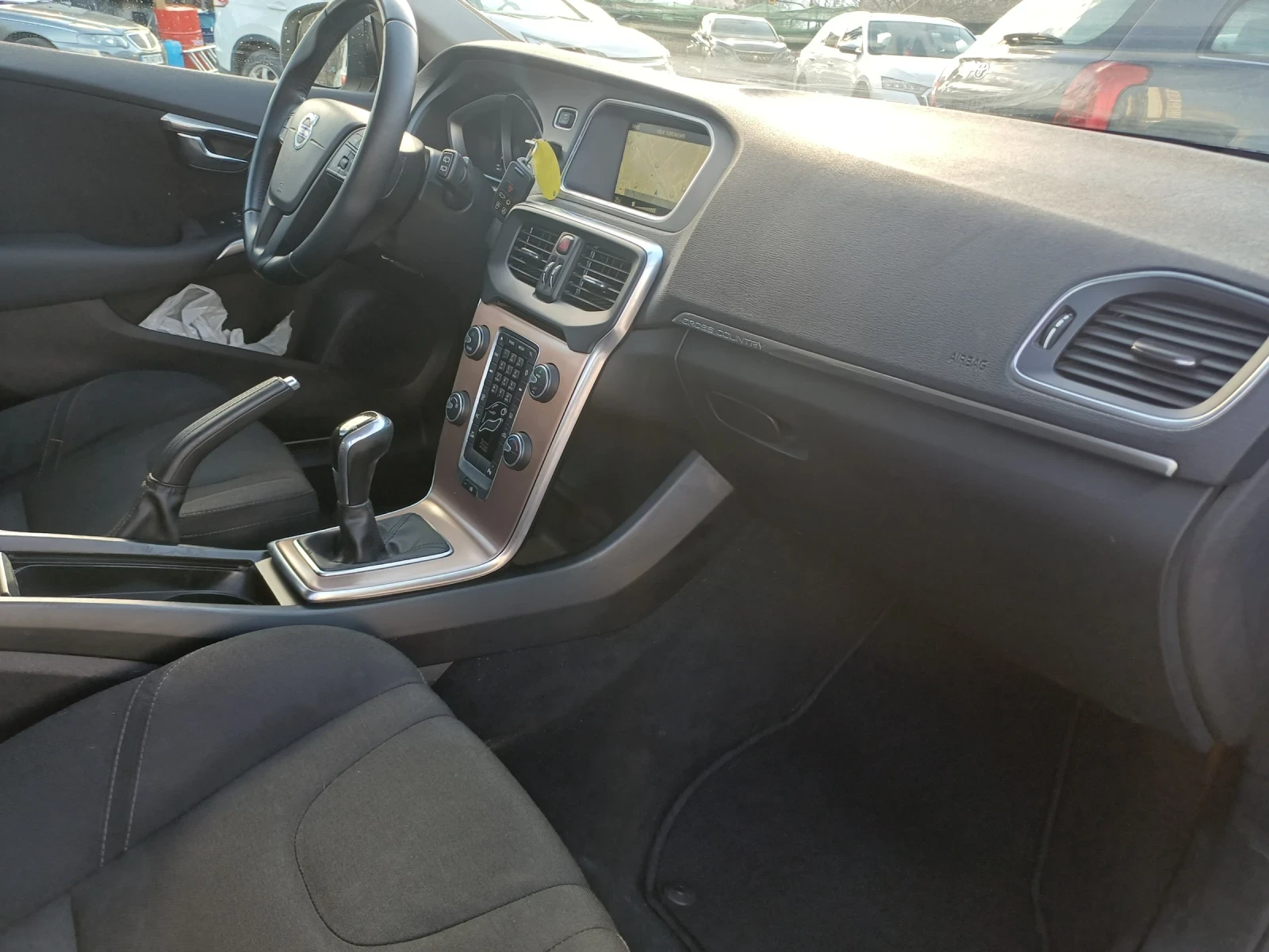 Volvo V40 Cross Country 2.0 D | Mobile.bg � ����������� 14