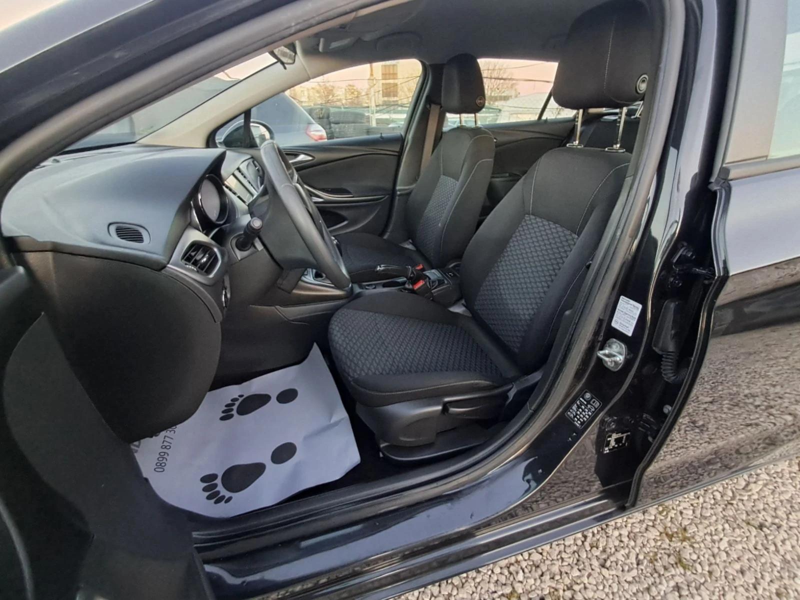 Opel Astra 1.6CDTI, снимка 10 - Автомобили и джипове - 53810300