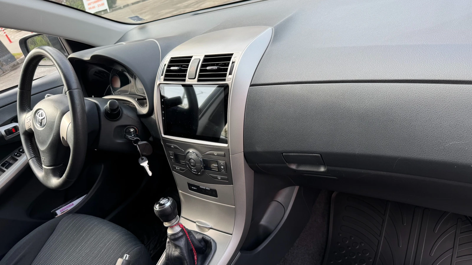 Toyota Corolla, снимка 13 - Автомобили и джипове - 54178927