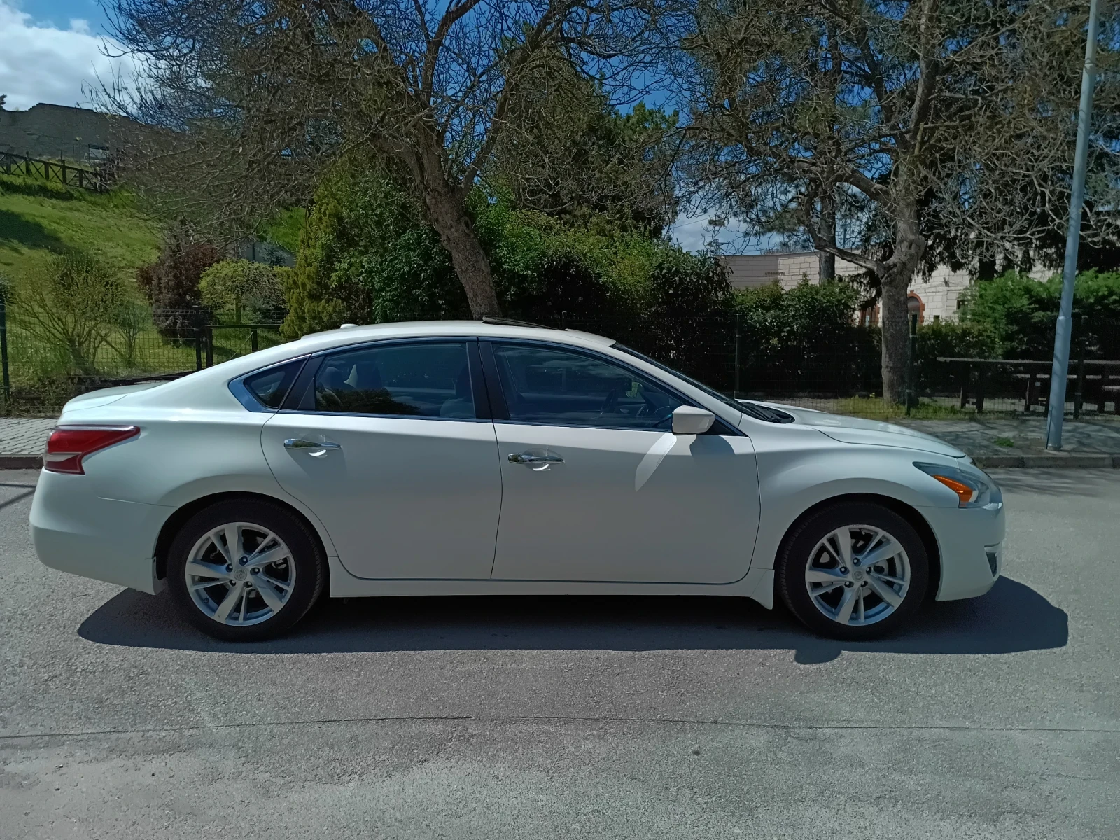 Nissan Altima 2.5 SV, снимка 4 - Автомобили и джипове - 54328920