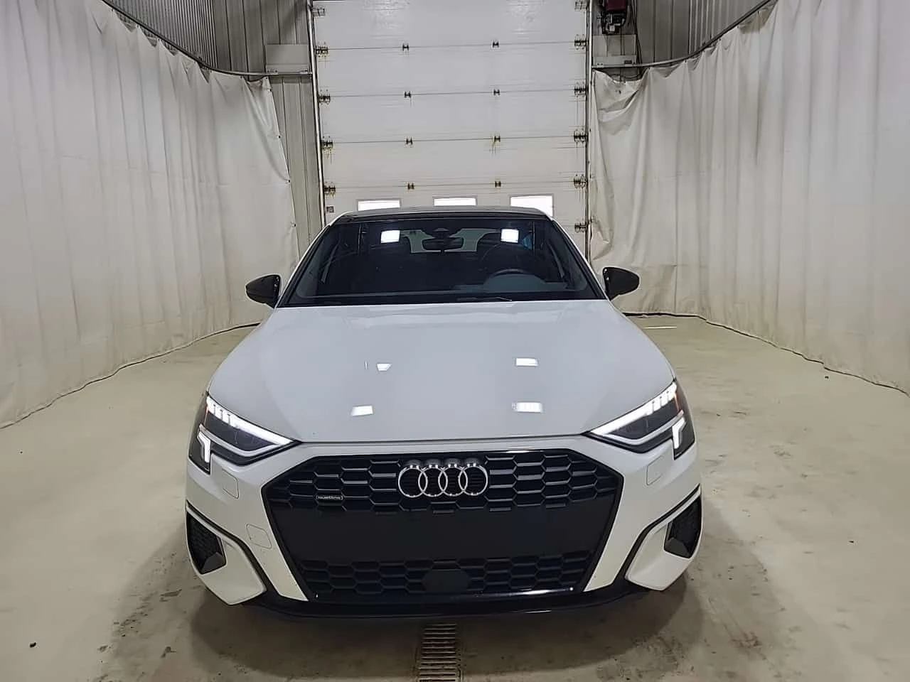 Audi A3 * KOMFORT * CARFAX * БЕЗ ПЪРВОНАЧАЛНА ВНОСКА, снимка 17 - Автомобили и джипове - 54813843