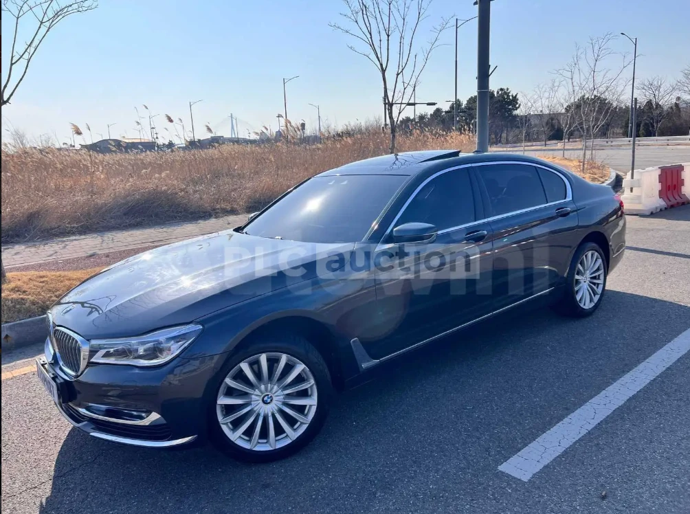 BMW 740 DVD | DISPLAY KEY , снимка 3 - Автомобили и джипове - 54815168