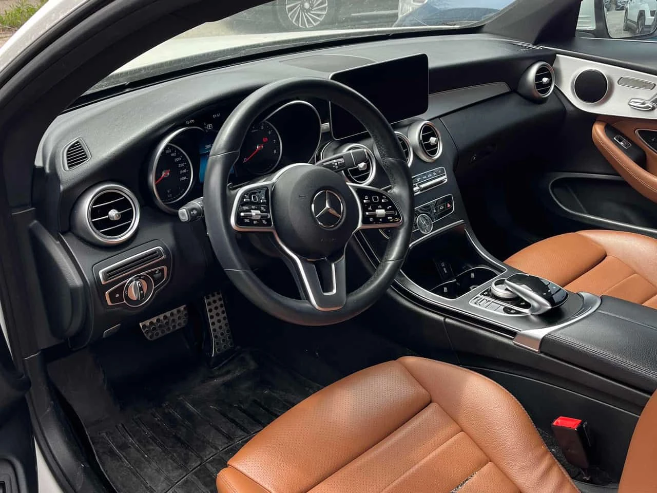 Mercedes-Benz C 300 | DISTRONIC | ПАНОРАМА | CARFAX | , снимка 5 - Автомобили и джипове - 54848510