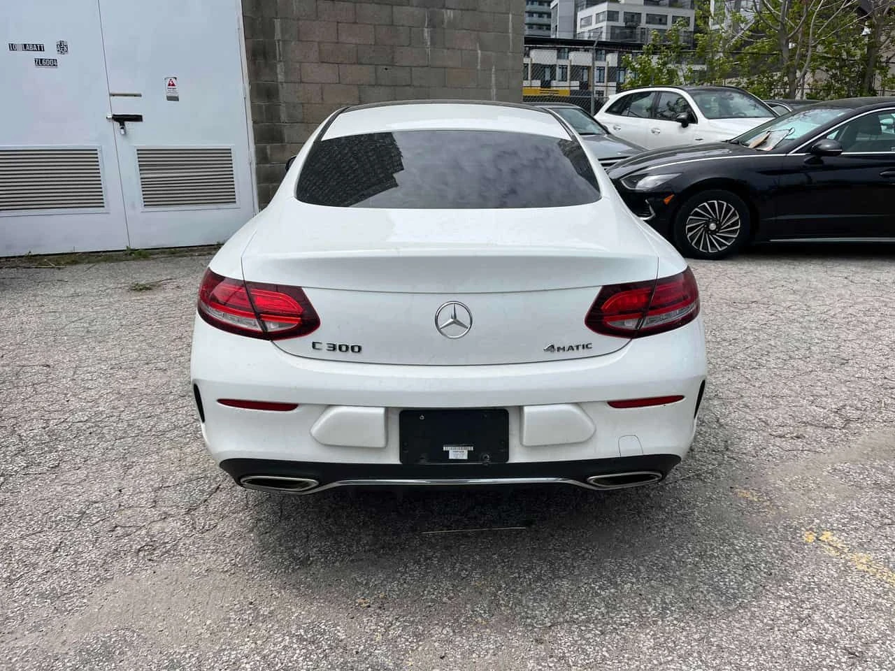 Mercedes-Benz C 300 | DISTRONIC | ПАНОРАМА | CARFAX | , снимка 4 - Автомобили и джипове - 54848510