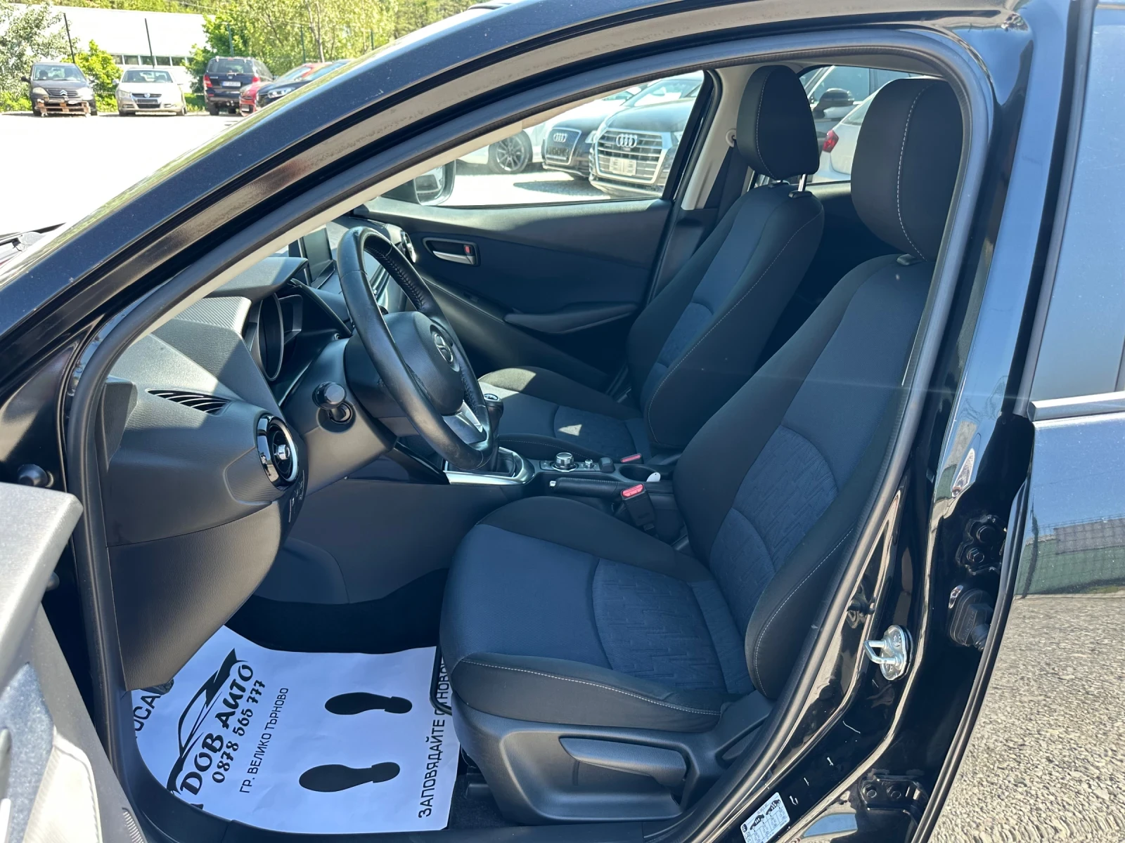 Mazda 2 1.5i-SKYACTIV-G-LED-NAVI-LANE ASSIST, снимка 11 - Автомобили и джипове - 55030302