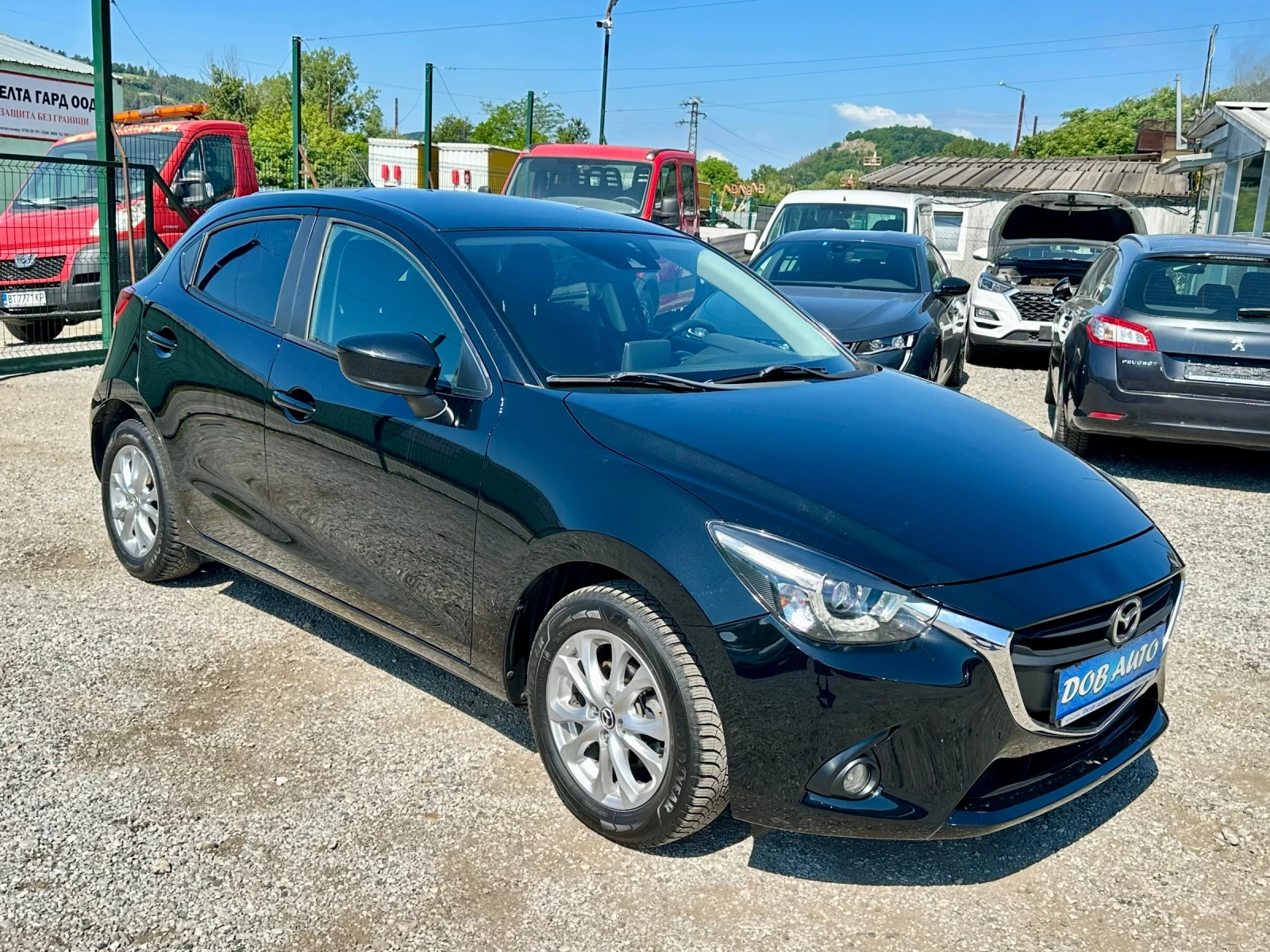 Mazda 2 1.5i-SKYACTIV-G-LED-NAVI-LANE ASSIST, снимка 7 - Автомобили и джипове - 55030302