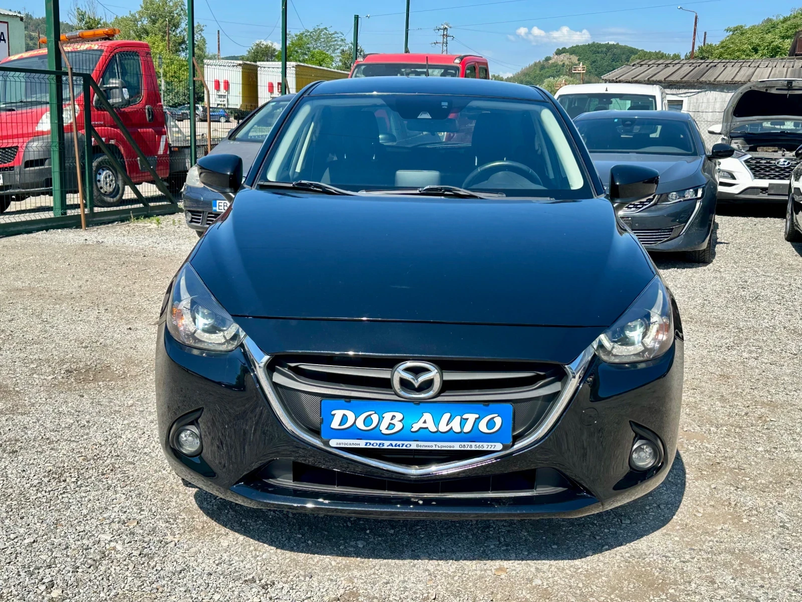 Mazda 2 1.5i-SKYACTIV-G-LED-NAVI-LANE ASSIST, снимка 2 - Автомобили и джипове - 55030302