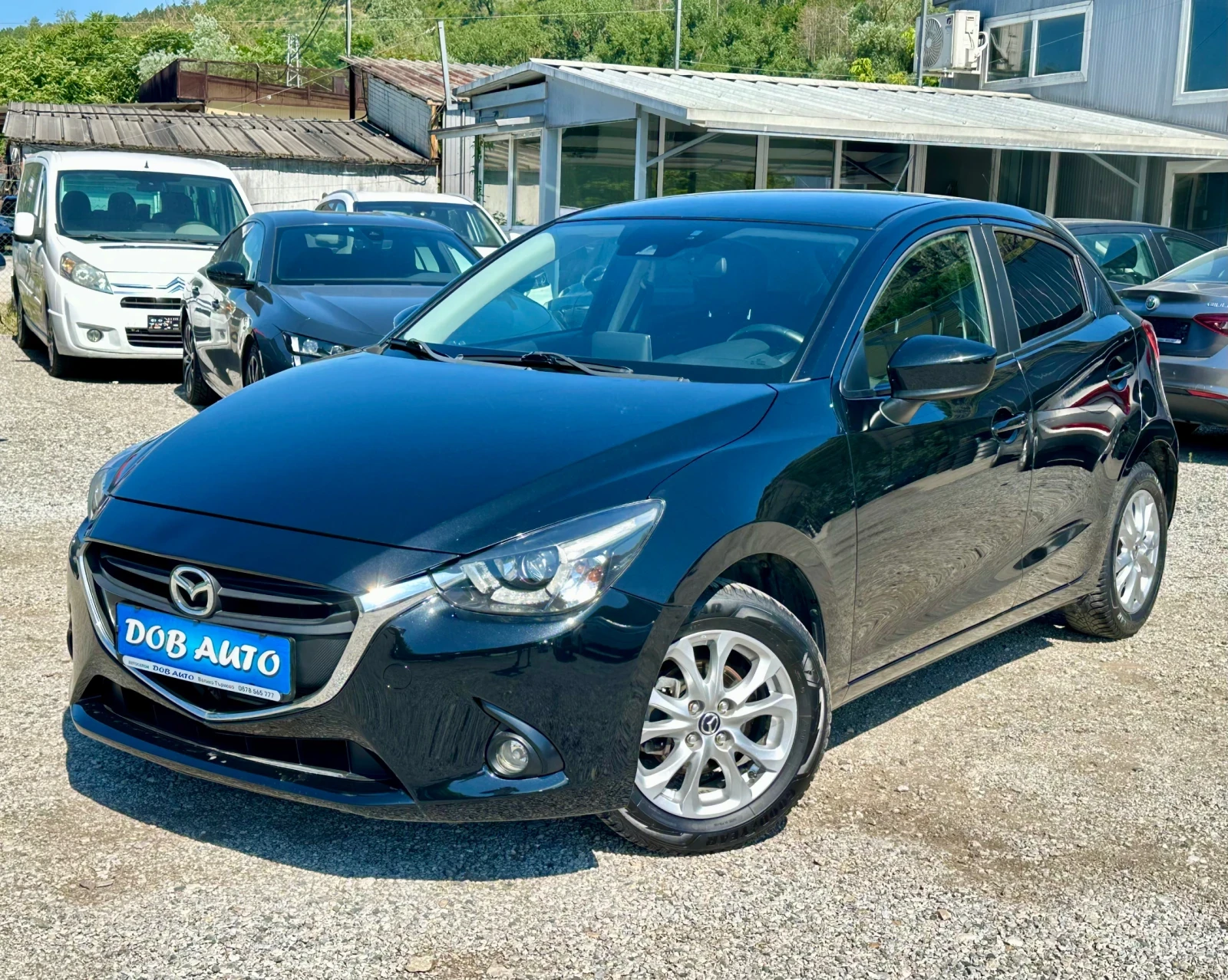 Mazda 2 1.5i-SKYACTIV-G-LED-NAVI-LANE ASSIST