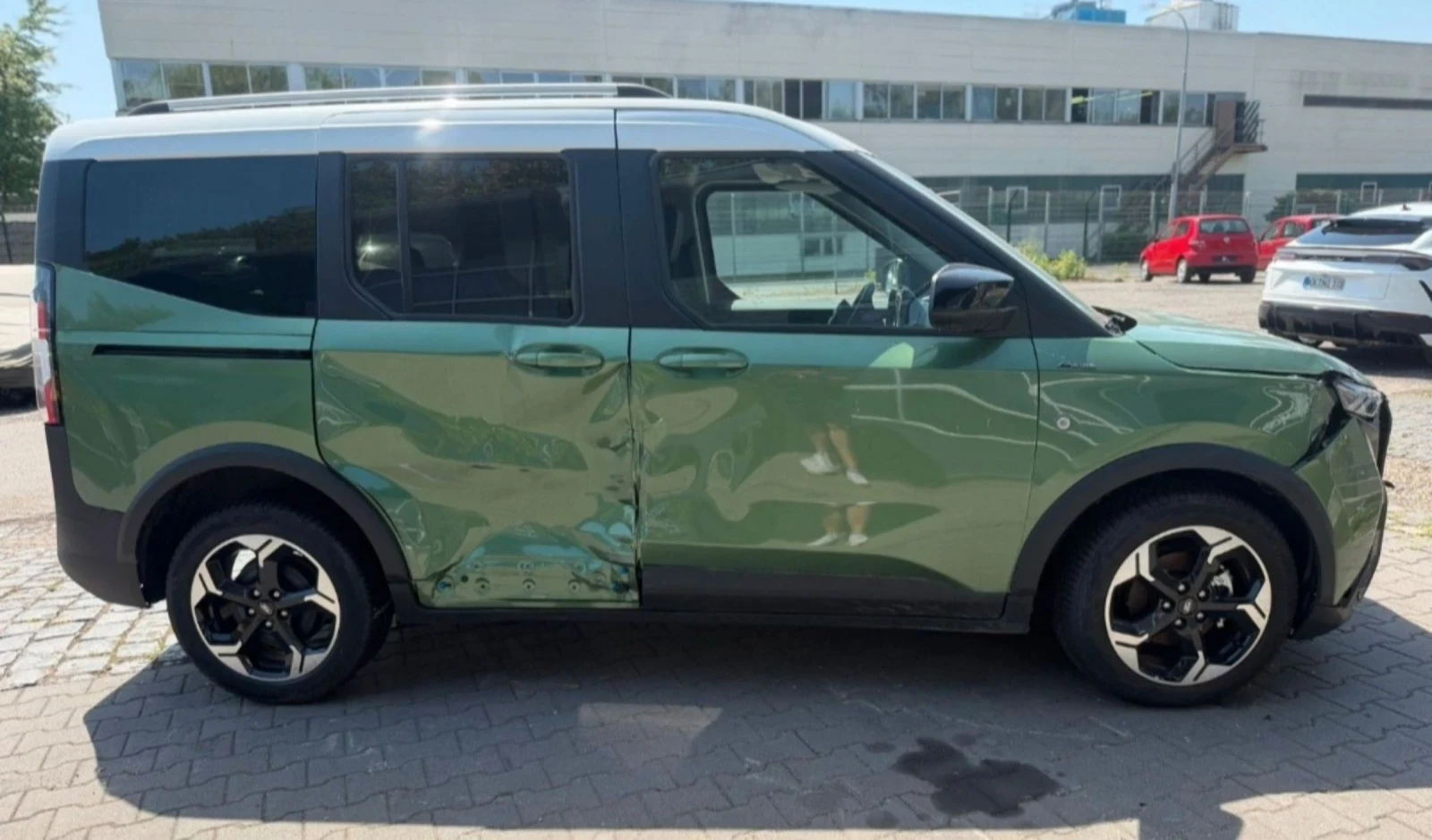 Ford Courier 1.0 ecobust, снимка 3 - Автомобили и джипове - 55215763