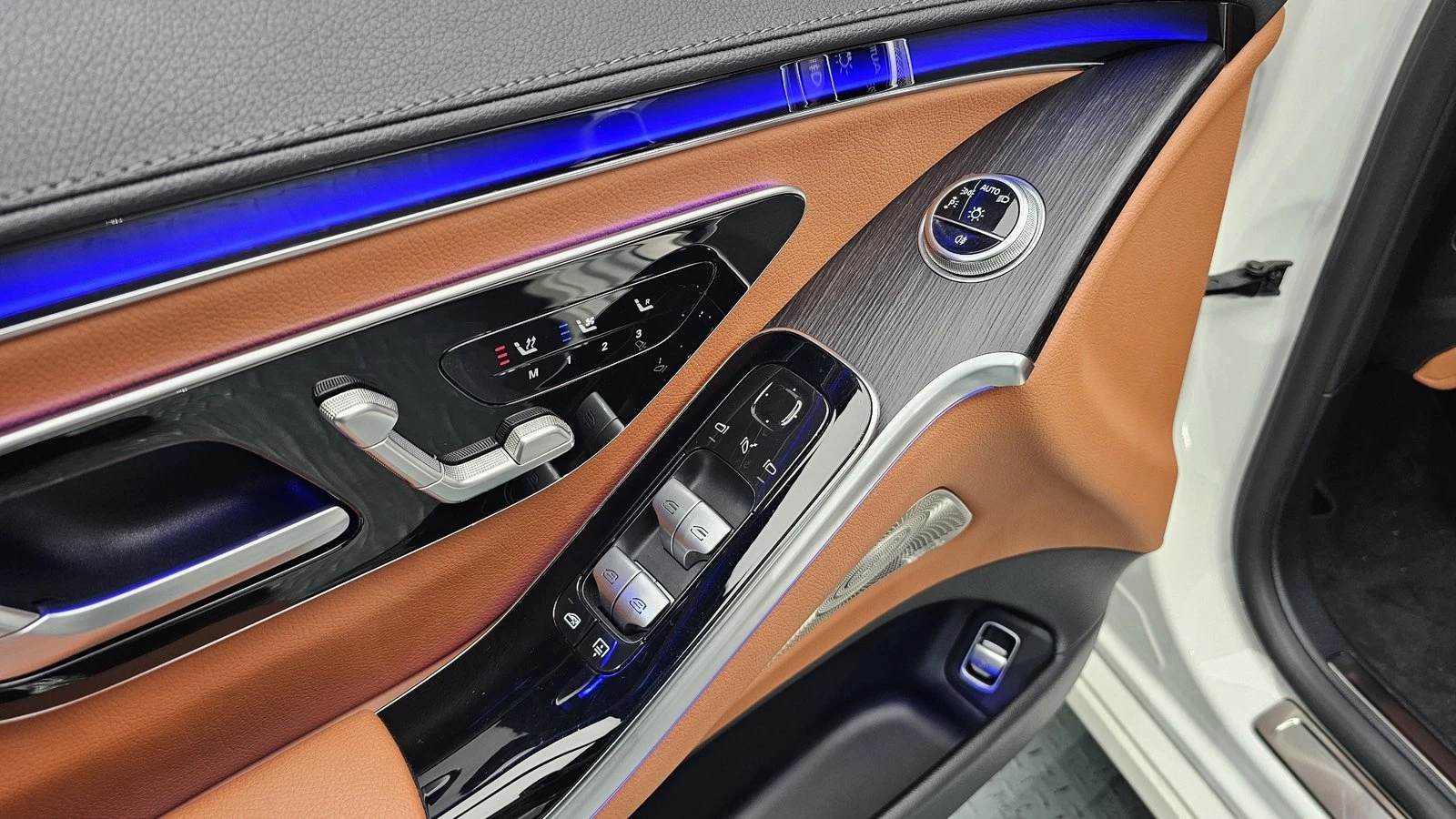 Mercedes-Benz S 350 d* ���* BURMESTER* HUD* 360* KEYLESS* ������ ���� | Mobile.bg � ����������� 10