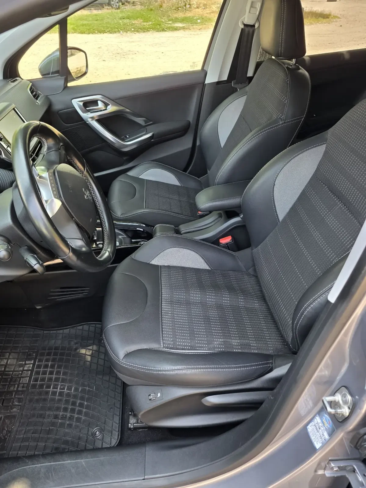 Peugeot 2008 New ALLURE, Автоматик, закупен от PEUGEOT България, снимка 13 - Автомобили и джипове - 55367320