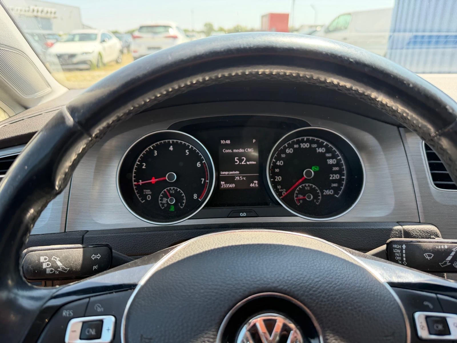 VW Golf 1.4 TGI | GOlf 7| Автомат| НАВИ, снимка 10 - Автомобили и джипове - 55501386