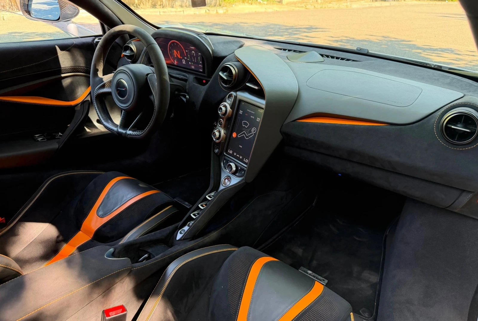 McLaren 720 S 4.0 V8 Carbon Package, снимка 5 - Автомобили и джипове - 55609858