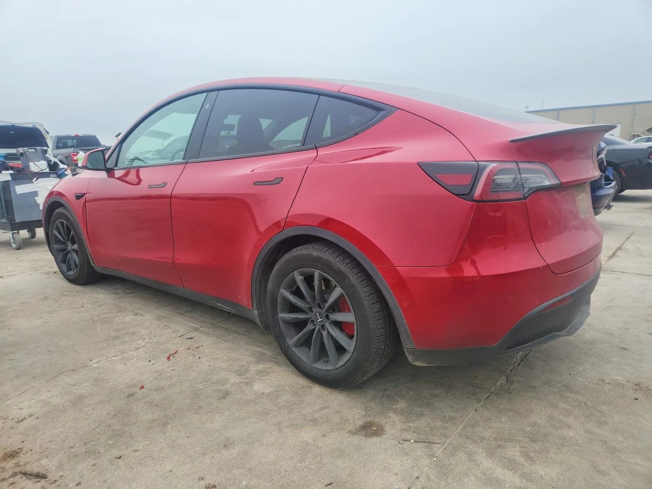Tesla Model Y, снимка 2 - Автомобили и джипове - 56375322