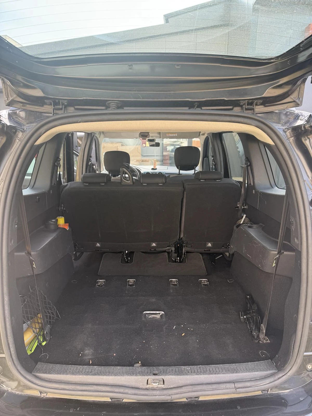 Dacia Lodgy, снимка 4 - Автомобили и джипове - 56410116