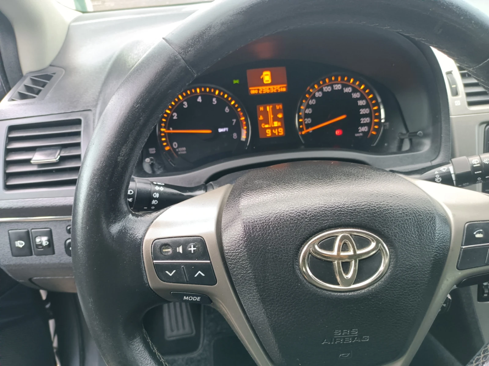 Toyota Avensis 1, 8 Comfort | Mobile.bg � ����������� 12