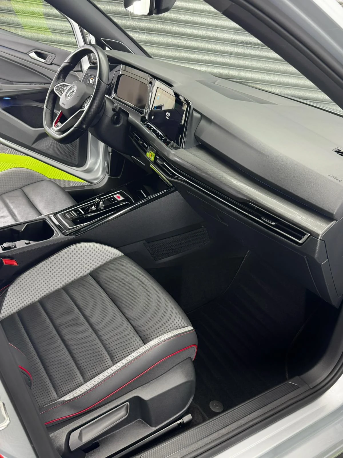 VW Golf 8 GTI, снимка 11 - Автомобили и джипове - 56655846