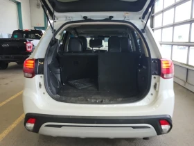 Mitsubishi Outlander GT 3.0 V6 | 4WD | 7 Места, снимка 10