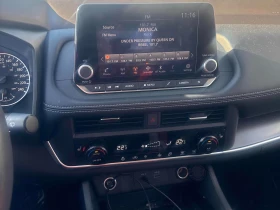 Nissan Rogue AWD SV Moonroof* CARFAX* АВТО КРЕДИТ* , снимка 12