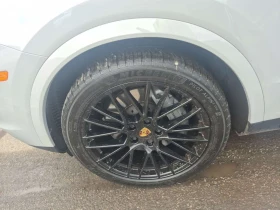 Porsche Cayenne S * Matrix * Sport Chrono * CARFAX * 17k km! *  - 77000 € / 150598.91 лв. - 75096593 5