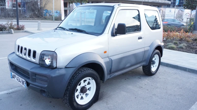 Suzuki Jimny 1.3 FACELIFT, снимка 6 - Автомобили и джипове - 48864623