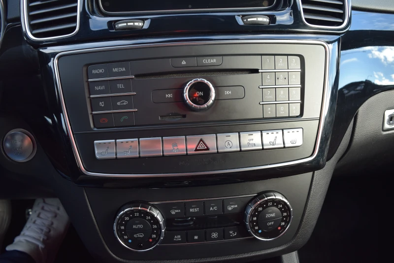 Mercedes-Benz GLE 450 AMG, снимка 13 - Автомобили и джипове - 51284170