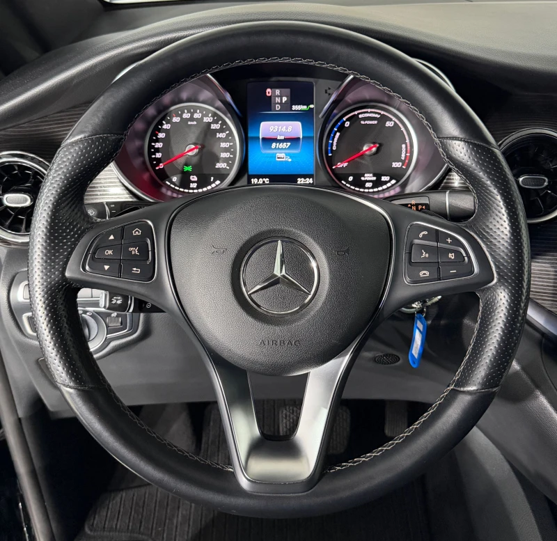 Mercedes-Benz EQV 300* Long* Burmester* Distronic* 360, снимка 16 - Автомобили и джипове - 52559365