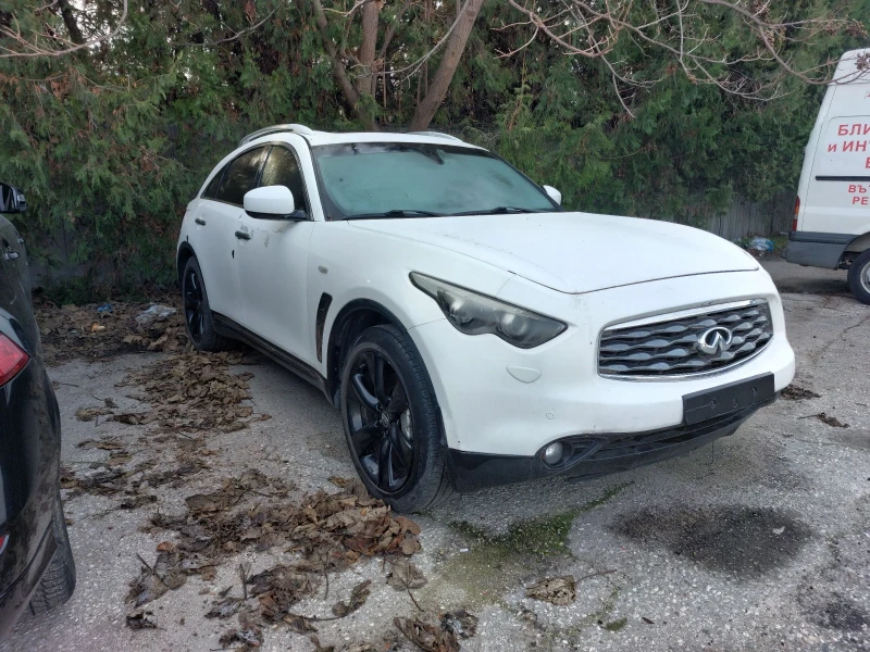 Infiniti QX70, снимка 5 - Автомобили и джипове - 53034410