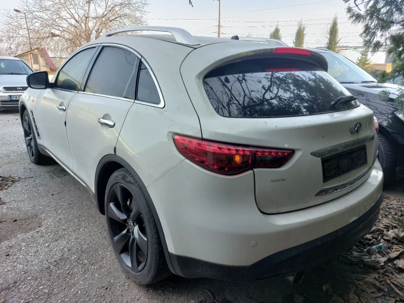 Infiniti QX70, снимка 4 - Автомобили и джипове - 53034410