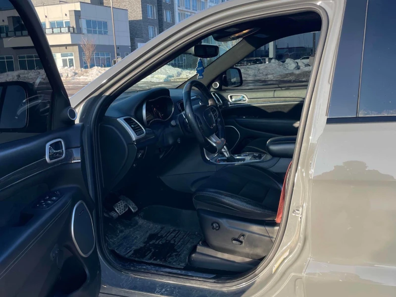 Jeep Grand cherokee SRT С РЕГИСТРАЦИЯ & АВТО КРЕДИТ , снимка 6 - Автомобили и джипове - 53591451