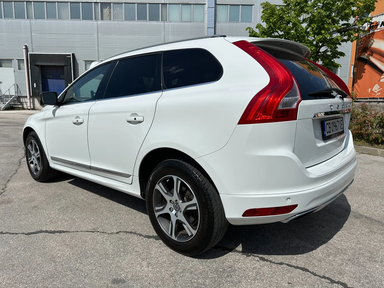 Volvo XC60 3.0i 325 к.с. - изображение 3
