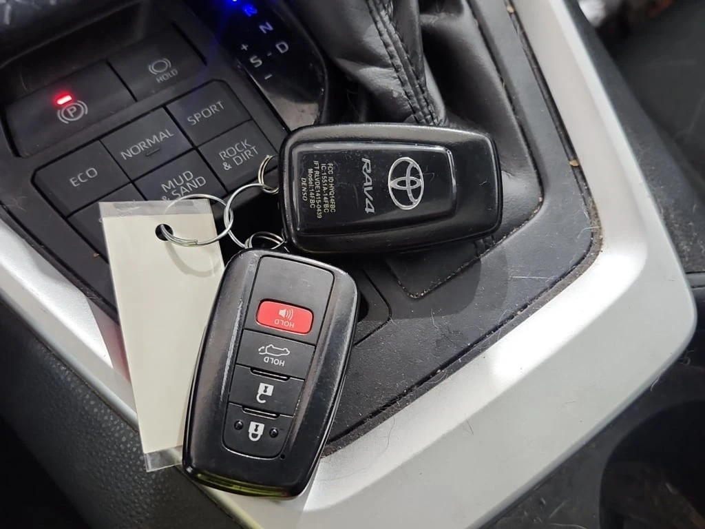 Toyota Rav4 * XLE * CARFAX *    | Mobile.bg   8