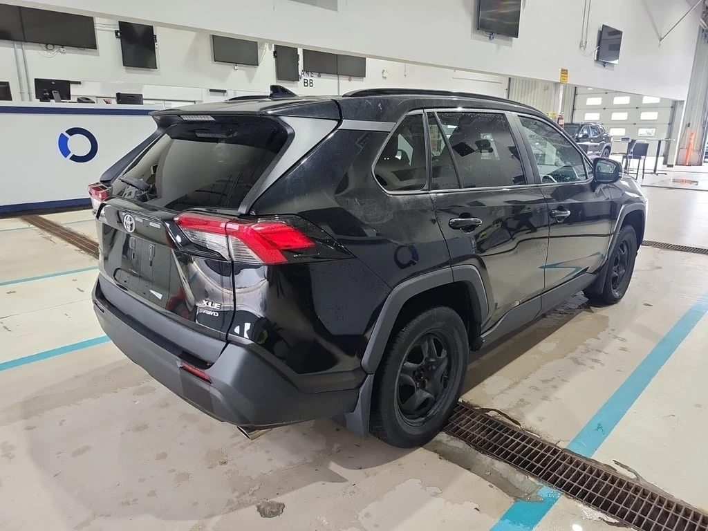 Toyota Rav4 * XLE * CARFAX *    | Mobile.bg   3