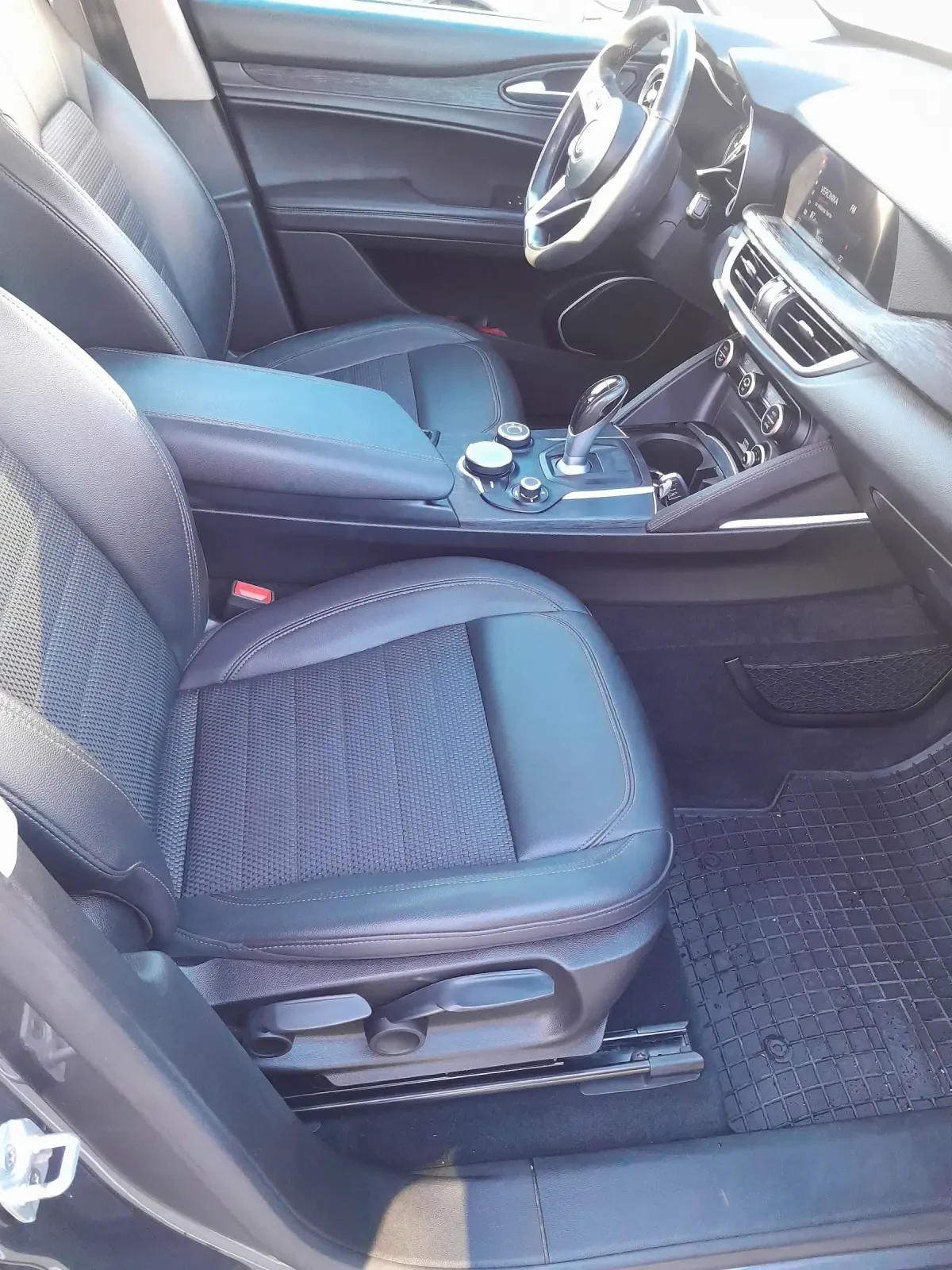 Alfa Romeo Stelvio 2.2 D - изображение 6