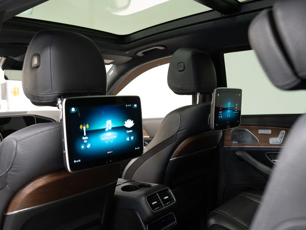 Mercedes-Benz GLS580 4MATIC * MASSAGE * BURMESTER * HEAD UP * TV * LED, снимка 17 - Автомобили и джипове - 53811211