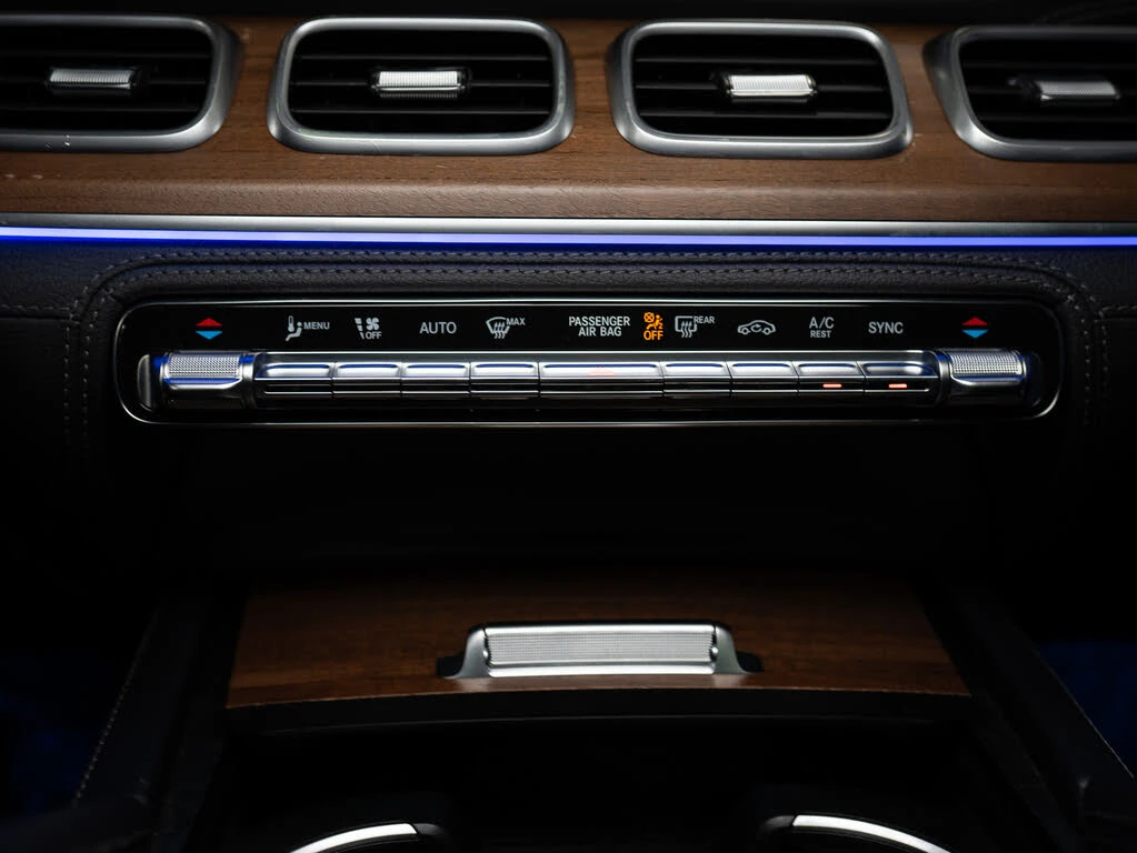 Mercedes-Benz GLS580 4MATIC * MASSAGE * BURMESTER * HEAD UP * TV * LED, снимка 15 - Автомобили и джипове - 53811211