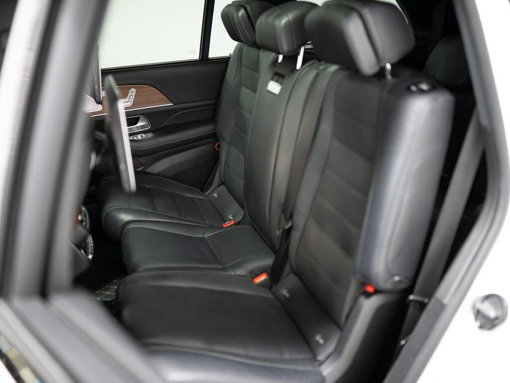 Mercedes-Benz GLS580 4MATIC * MASSAGE * BURMESTER * HEAD UP * TV * LED, снимка 9 - Автомобили и джипове - 53811211