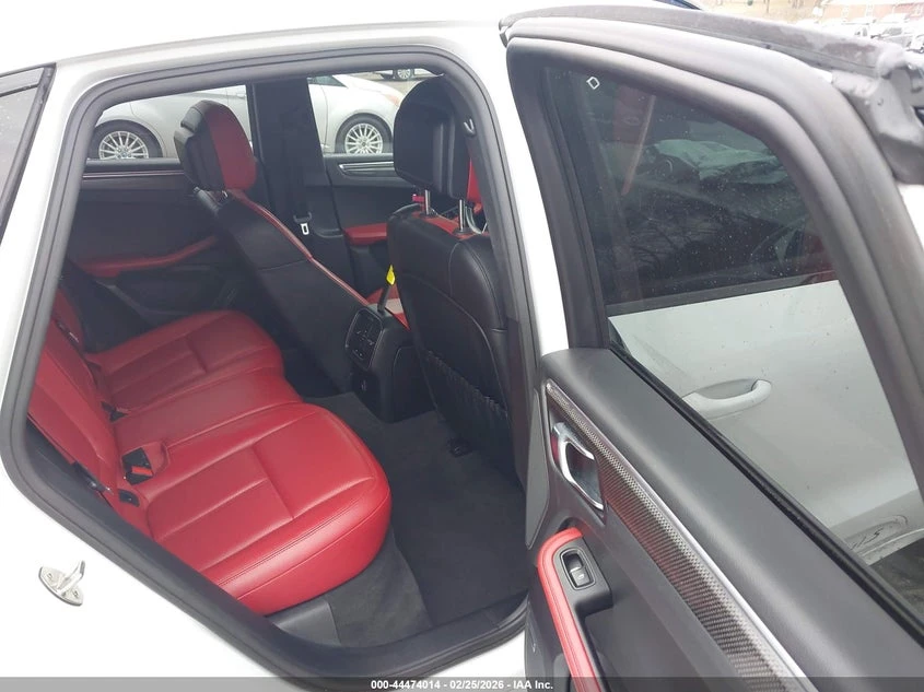 Porsche Macan 3.0l Gts, снимка 8 - Автомобили и джипове - 53924556