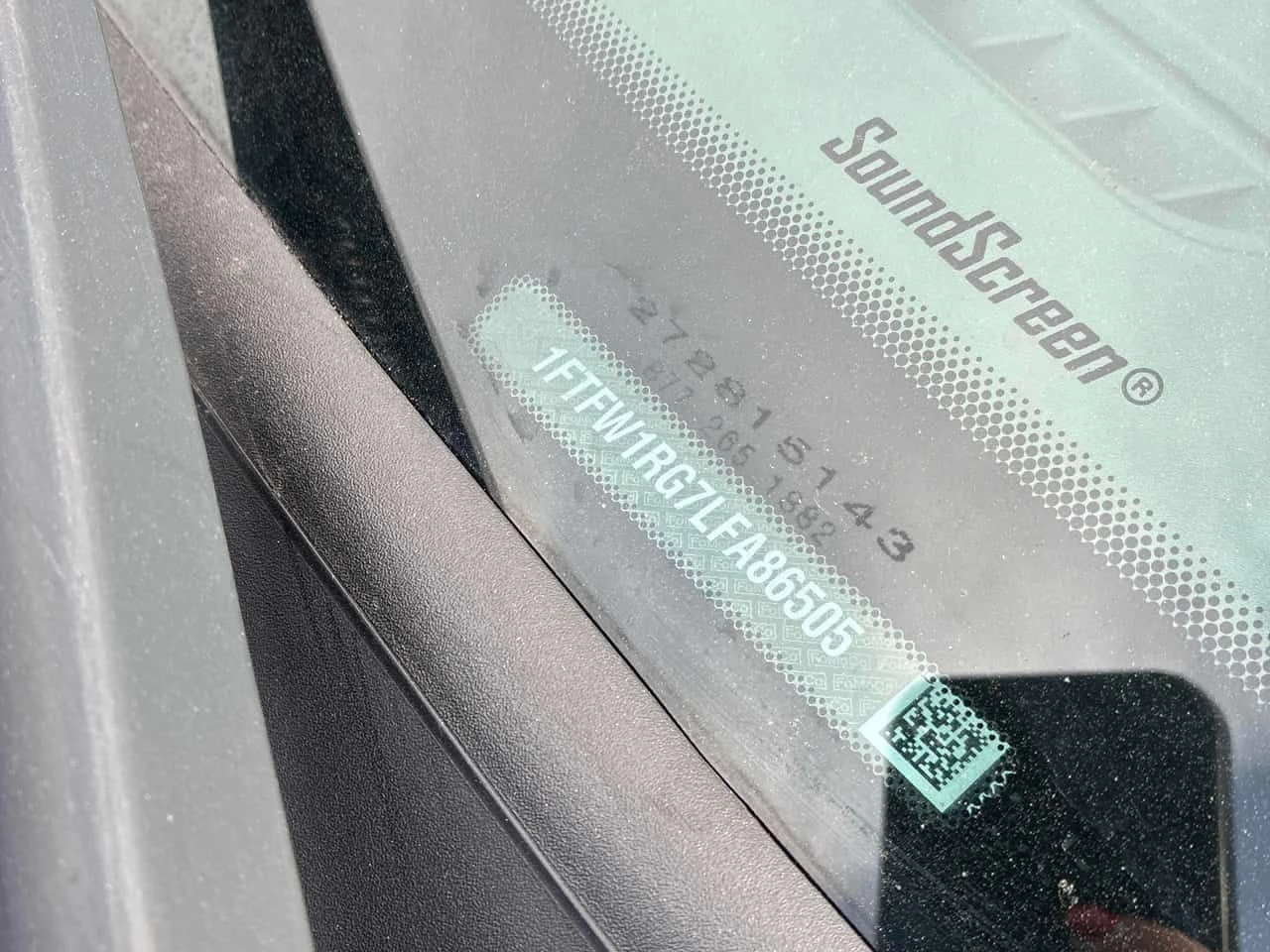 Ford F150 * Raptor * ПОДГРЕВ* KEYLESS* PANO* , снимка 14 - Автомобили и джипове - 54086090