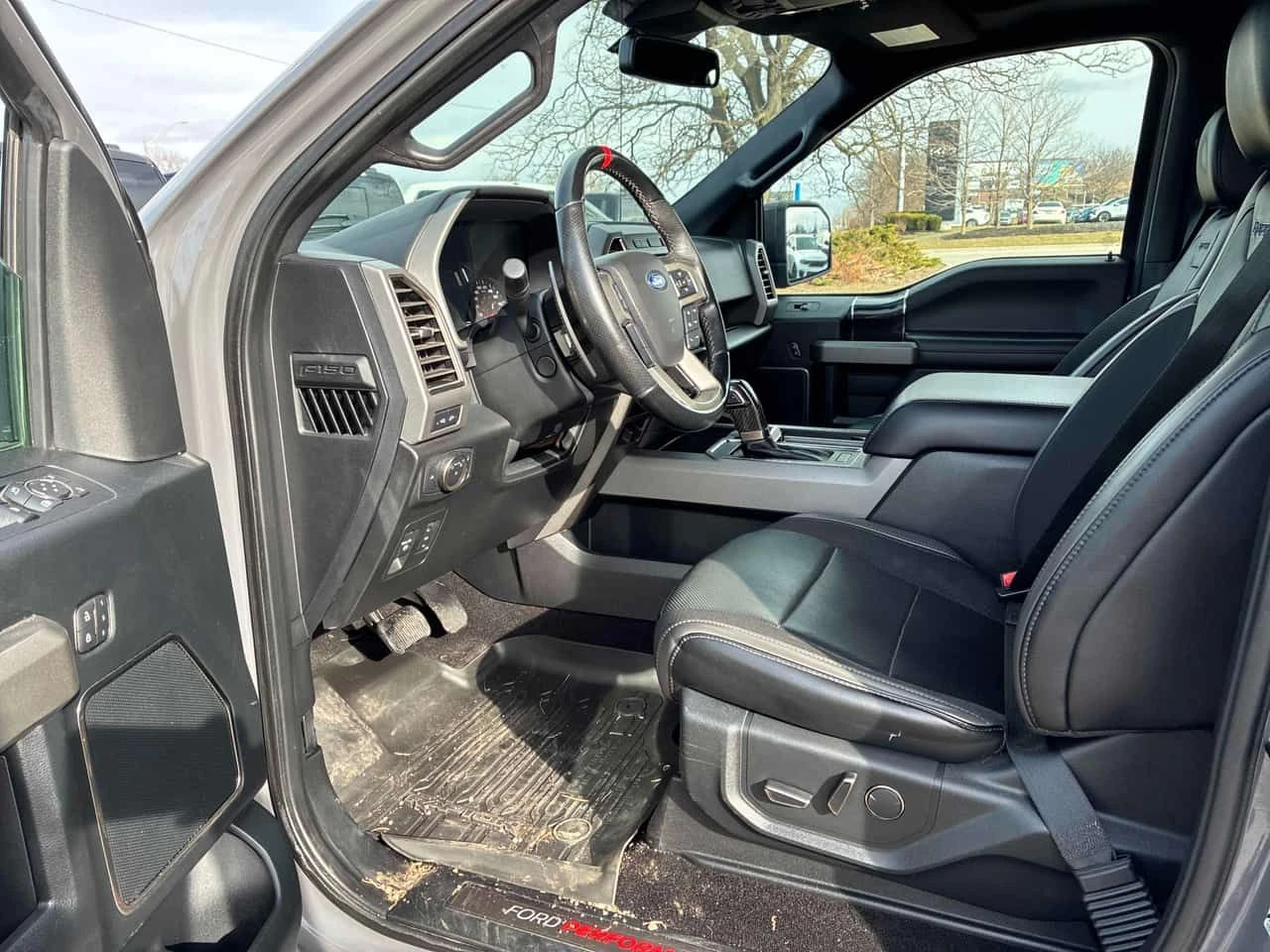Ford F150 * Raptor * ПОДГРЕВ* KEYLESS* PANO* , снимка 5 - Автомобили и джипове - 54086090