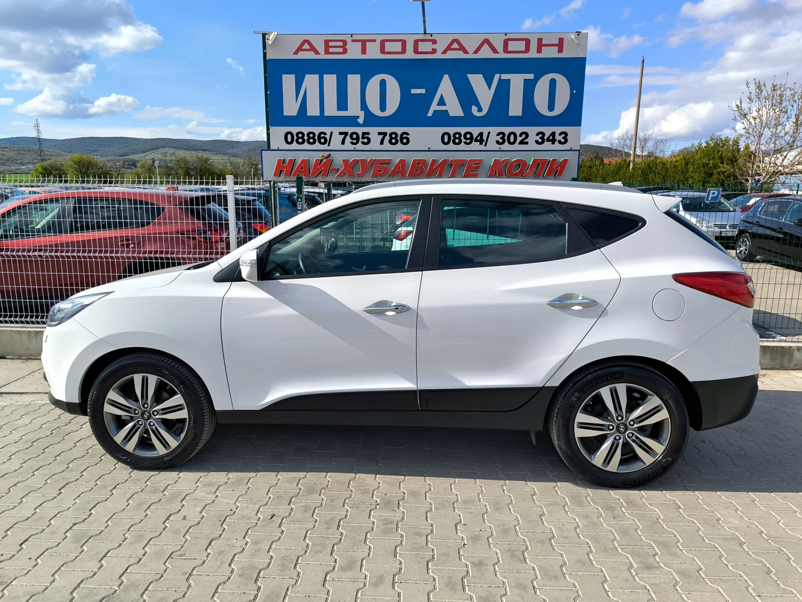 Hyundai IX35 2, 0-4Х4-КОЖА, НАВИ, ПАНОРАМА, LED, FACELIFT, KEYL, снимка 3 - Автомобили и джипове - 54158913